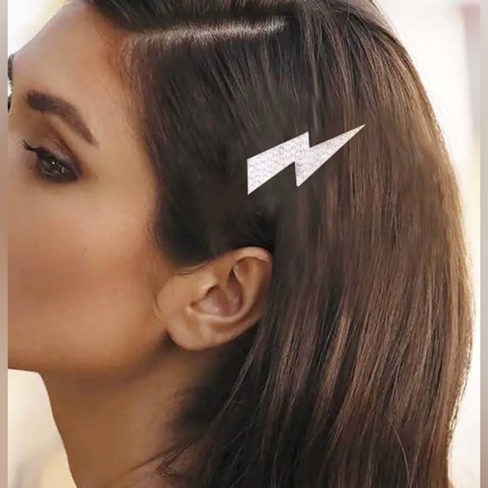 Set of 2 Forever 21 Gold Geometric Hair Clips NWT